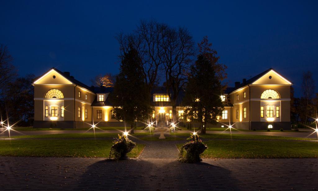 Skrunda Manor Hotel Exterior foto