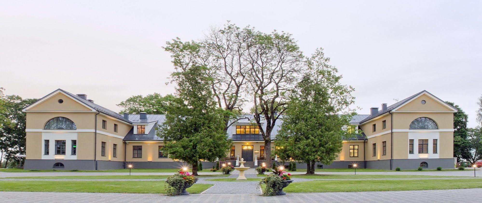 Skrunda Manor Hotel Exterior foto
